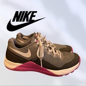 NIke Women's Metcon Repper DSX Training Shoes 6.5